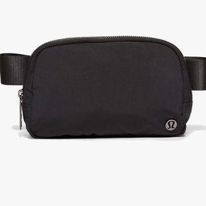 Lululemon Everywhere Belt Bag